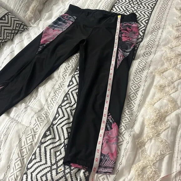 rbx leggings black with pink floral design sides - Picture 7 of 8
